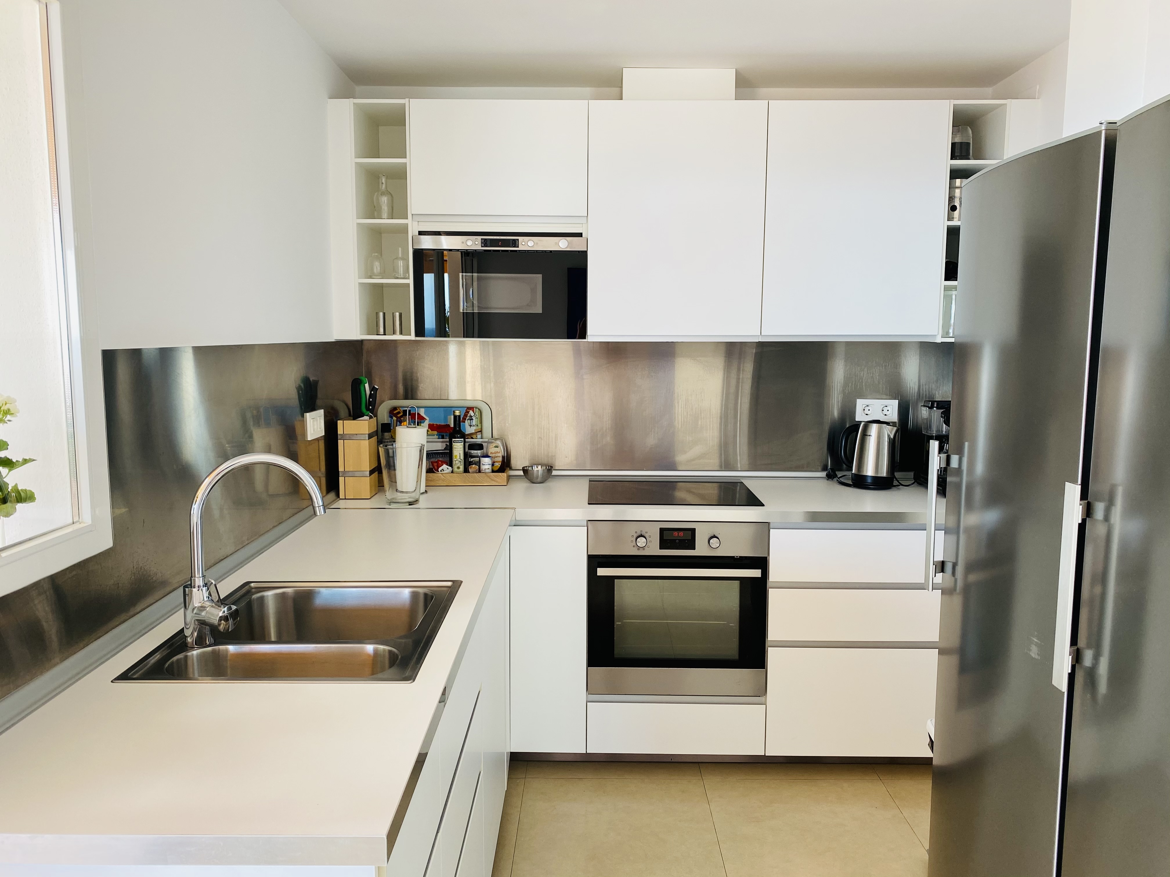 ESPECTACULAR �TICO CON JACUZZI